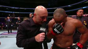 38-летний чемпион UFC расплакался после сокрушительного нокаута от соперника
