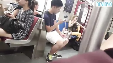 Narkoman qız metronu bir-birinə qatdı