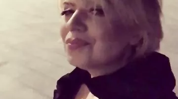 Zümrüd Qasımova gecə saatlarında Bakı bulvarında