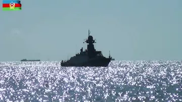 Военные корабли Каспийской флотилии ВМФ России прибыли в Баку
