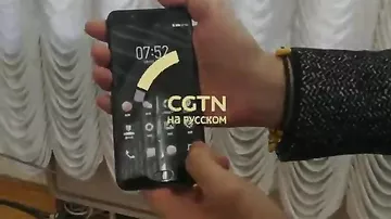 В Китае вышел двухэкранный смартфон YotaPhone 3