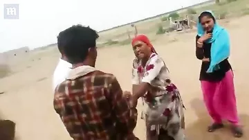 Fəryad edən ananı yumruqladılar, qızı qaçırdılar