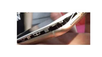 Новый iPhone 8 Plus взорвался во время подзарядки