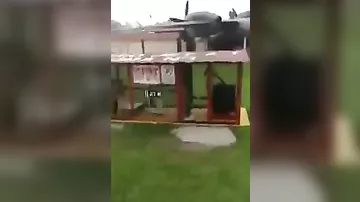 В Перу самолет врезался в здание полицейского участка