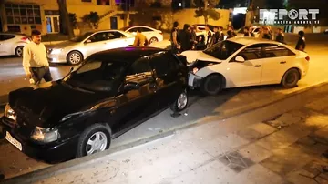 В Баку произошла цепная авария, есть пострадавшие