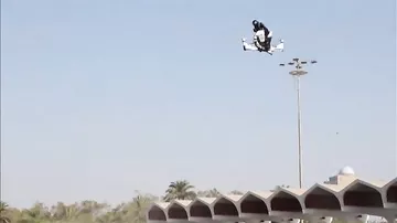 Полицейские Дубая пересядут с мотоциклов на квадрокоптеры