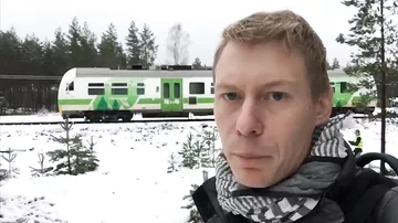 Число погибших в столкновении поезда и БТР в Финляндии возросло до 4