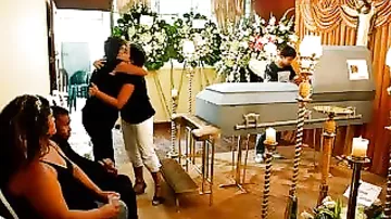 В Перу покойник «задышал» в гробу и снова умер