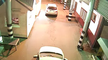Нелегал в багажнике