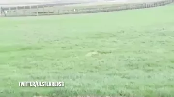 Посадка самолета без переднего шасси в Белфасте