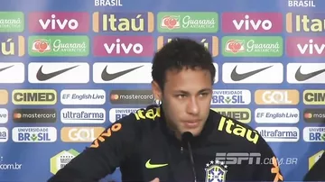 Neymar baş məşqçisinin sözlərindən sonra göz yaşlarını saxlaya bilmədi