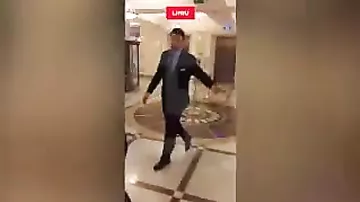 Mühafizəçilər Del Piyeronu Messinin yanına buraxmayıblar