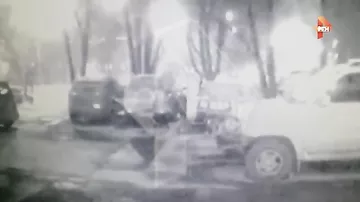 Падение девочки-подростка из окна в Москве попало на камеры