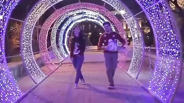 Ориенталь под Jingle Bells: на такое способна только красавица из Баку