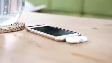 Finger Pow smartfonları simsiz enerji ilə doldurur