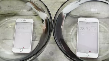 iPhone 6s və iPhone 6s Plus suya davamlılıq testi