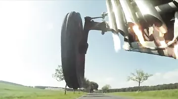 Опасное вождение на тракторе