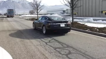 Tesla Model S превратили в быстрейший в мире бронированный автомобиль