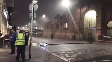 Вокзал в Англии эвакуировали из-за сильного пожара