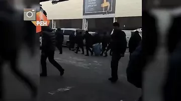 Первое видео с места пожара на рынке "Садовод"