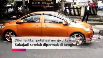 Житель Индонезии продемонстрировал автомобиль с двумя рулями