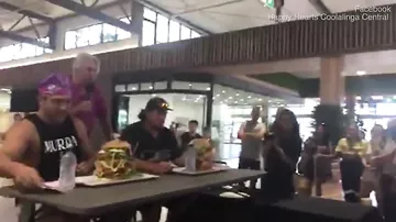 5 kiloluq nəhəng burger satılır