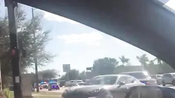 СМИ опубликовали новое видео с места стрельбы в школе во Флориде