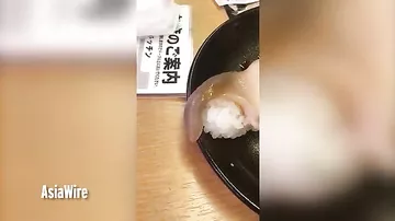Еда попыталась сбежать из тарелки в японском ресторане
