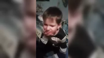 Ребенок просит маму отпустить его на пенсию