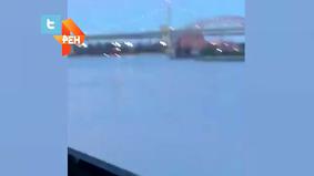 Момент падения вертолета в реку в Нью-Йорке попал на камеры