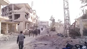 Сирийцы засняли отбитый у террористов разрушенный город