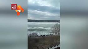 В Казахстане подрыв льда на Иртыше вынес стекла в квартирах домов