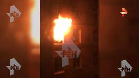 Огонь практически полностью уничтожил квартиру в центре Москвы