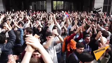 Акции протеста в Ереване: день пятый