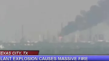 Взрыв произошел на нефтеперерабатывающем заводе в Техасе