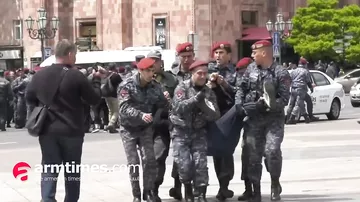 Как армянская полиция расправляется с демонстрантами