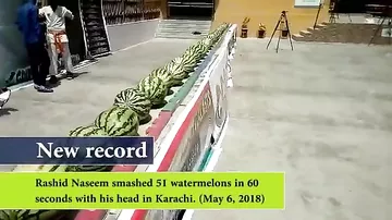 Пакистанец попал в книгу рекордов благодаря арбузам
