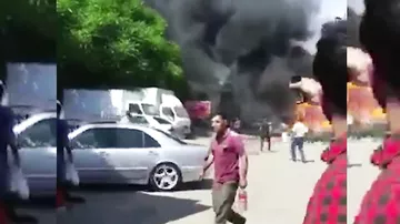 Сильный пожар в Баку, есть погибший