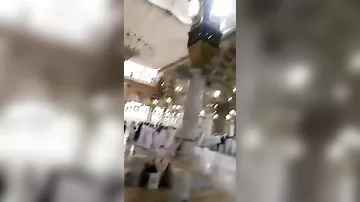 Ливень залил мечеть Пророка