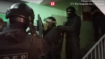 Росгвардия опубликовала видео штурма квартиры в Москве, где захватили заложников