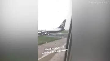 В лондонском аэропорту столкнулись два самолета