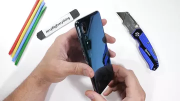 Huawei P20 Pro necə sökülür?