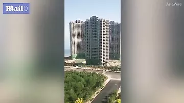 4 lüks bina 15 saniyədə darmadağın edildi