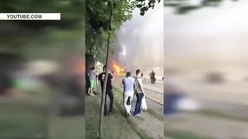 В Киеве на полном ходу загорелся автобус