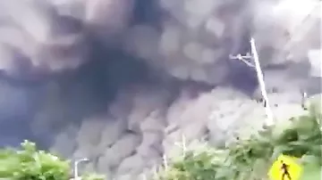 Новые шокирующие кадры извержения вулкана в Гватемале