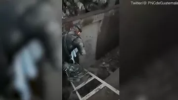 Körpə qız küllərin altından çıxarıldı