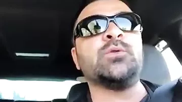 Fərda Xudaverdiyev “Maşın”ın əsas qəhrəmanlarını satirik mahnı ilə biabr etdi