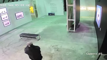 Похищение картины Бэнкси попало на камеры