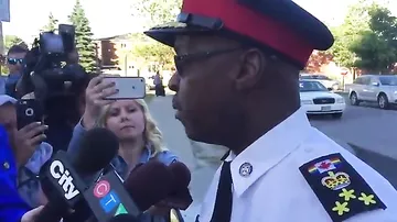 Два ребенка пострадали во время стрельбы на детской площадке в Торонто