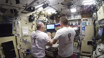Как космонавты прямо на МКС болели за Россию в матче против Испании